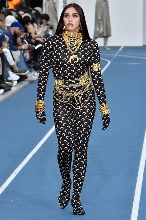 lourdes madonna versace|Madonna's daughter Lourdes joins models on runway of Versace .